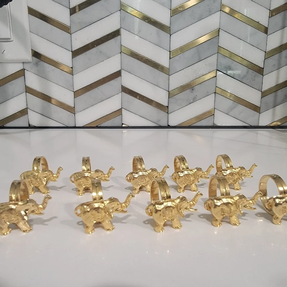 Lot of 10 Gold Color Costume Jewelry Elephant Rings Adjustable Sizing Delta